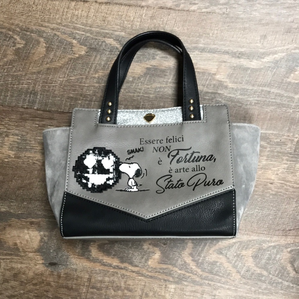 le pandorine snoopy mini handbag + crossbody strap